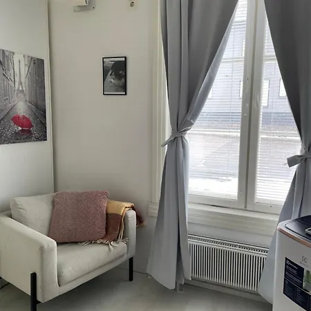 Yksioe+autopaikka/small Apt.+free Parking Hyvinkää